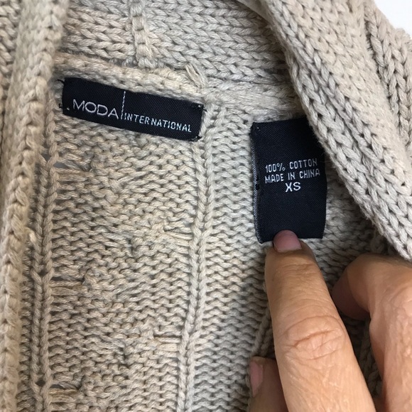 Moda internacional XS  cardigan cable knit sweater - Picture 3 of 3